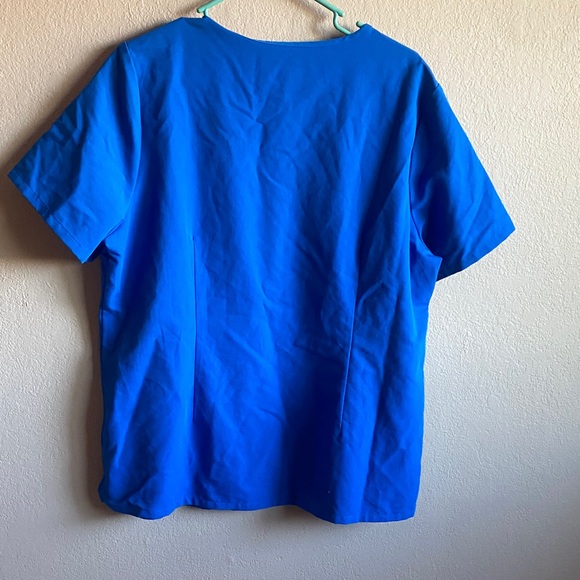 FIGS  Royal Blue Medical Scrub Top - Picture 4 of 8